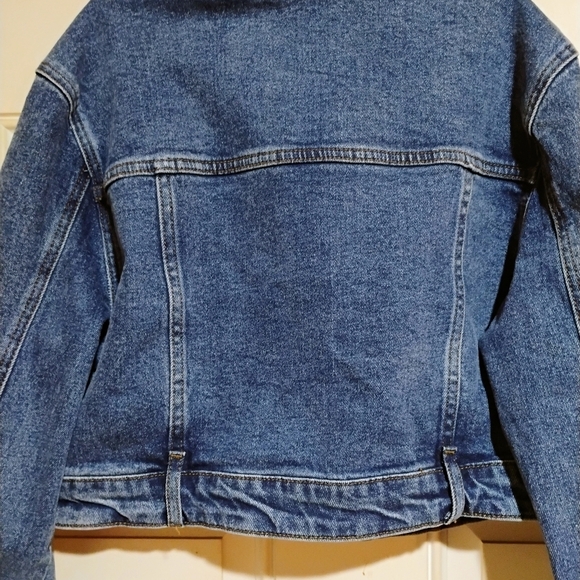 New With Tags Bebe Size Medium Women's Denim Zip Front Patch Pocket Jacket - Picture 4 of 12